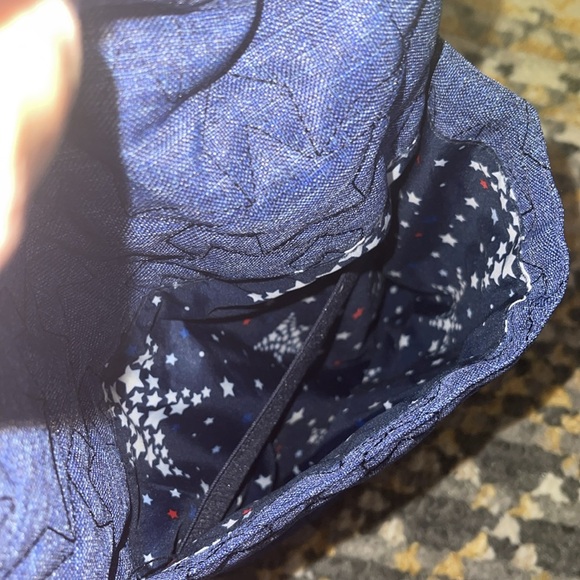 Vera Bradley x Shawn Johnson - ReActive Deluxe Tote + Pouch in Dark Blue Heather - Picture 5 of 11